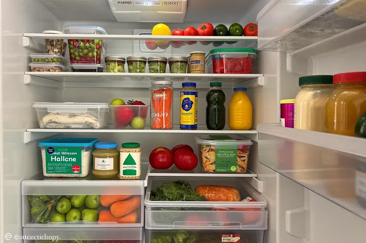 Холодильник со здоровыми продуктами